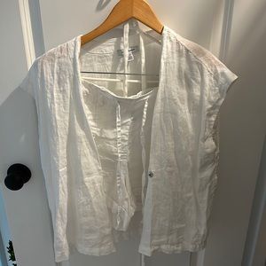 Pure Navy by Saks 5th worn twice. Size Medium w/belt white. Pockets in shorts.